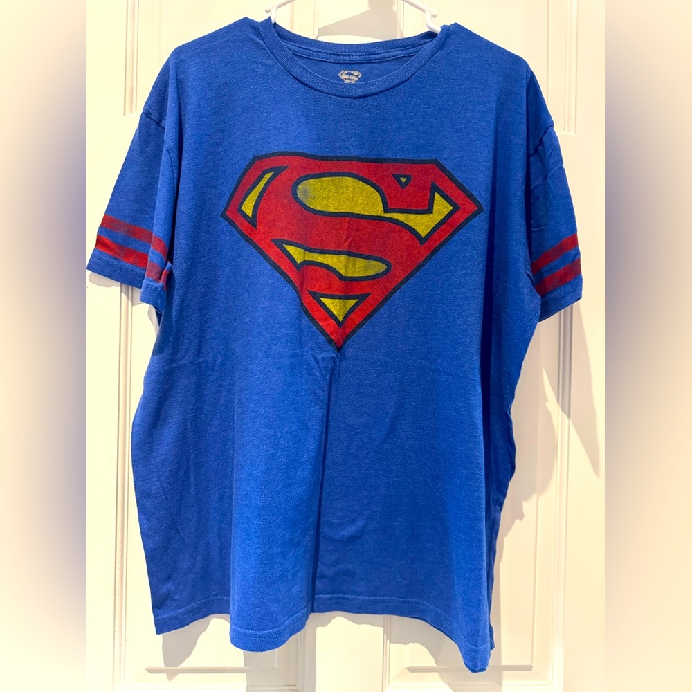 Superman DC Comics T-Shirt Men’s XL – Blue Graphic Tee – New Without Tags